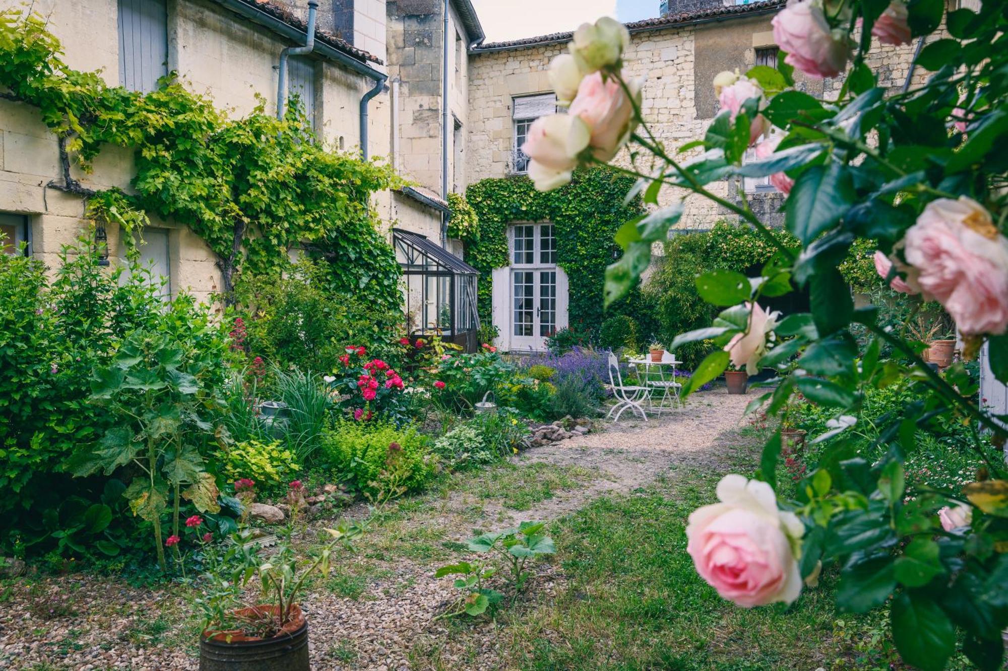 ホテル Le Prieure Sainte Croix ルダン エクステリア 写真