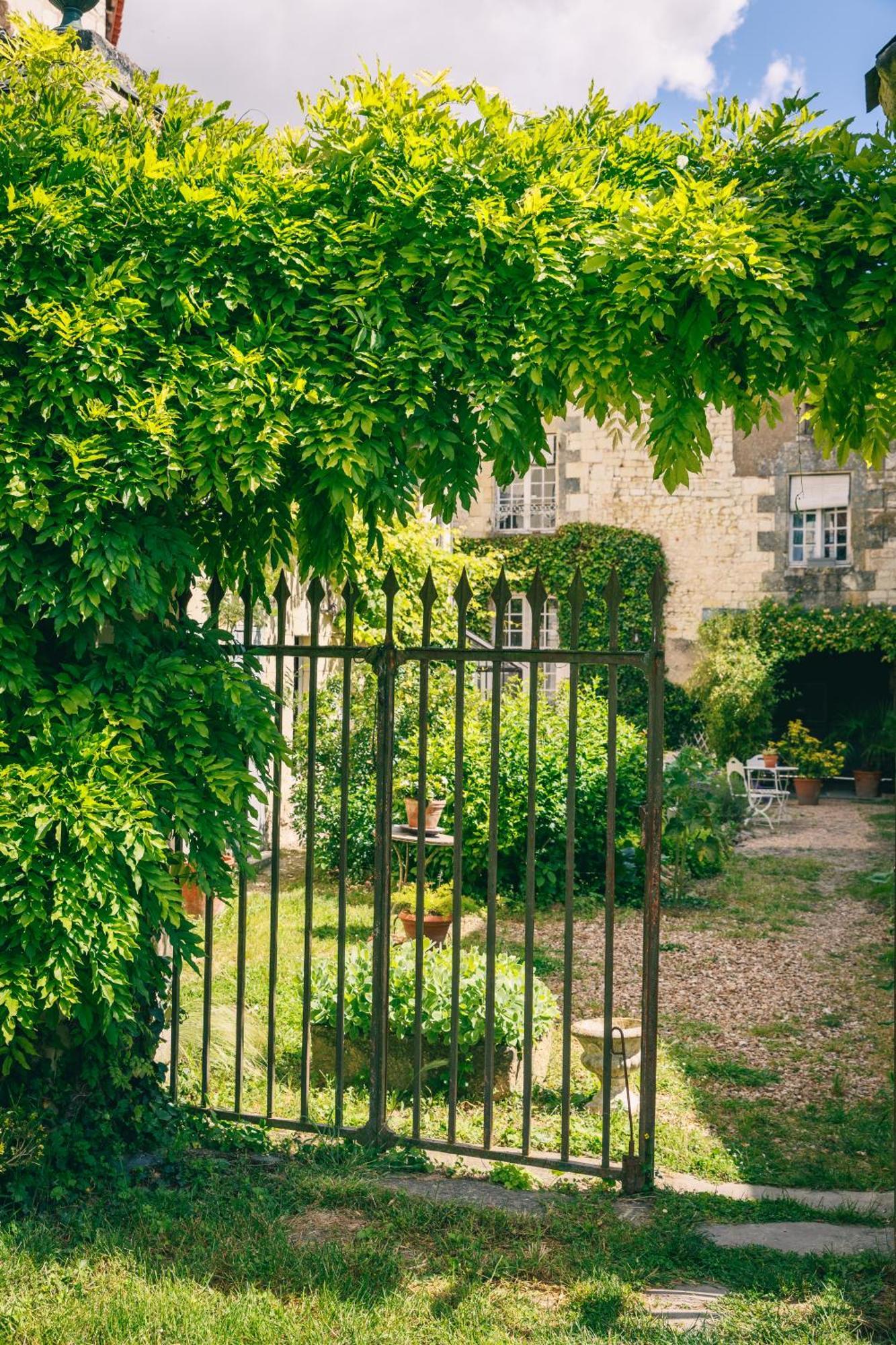 ホテル Le Prieure Sainte Croix ルダン エクステリア 写真