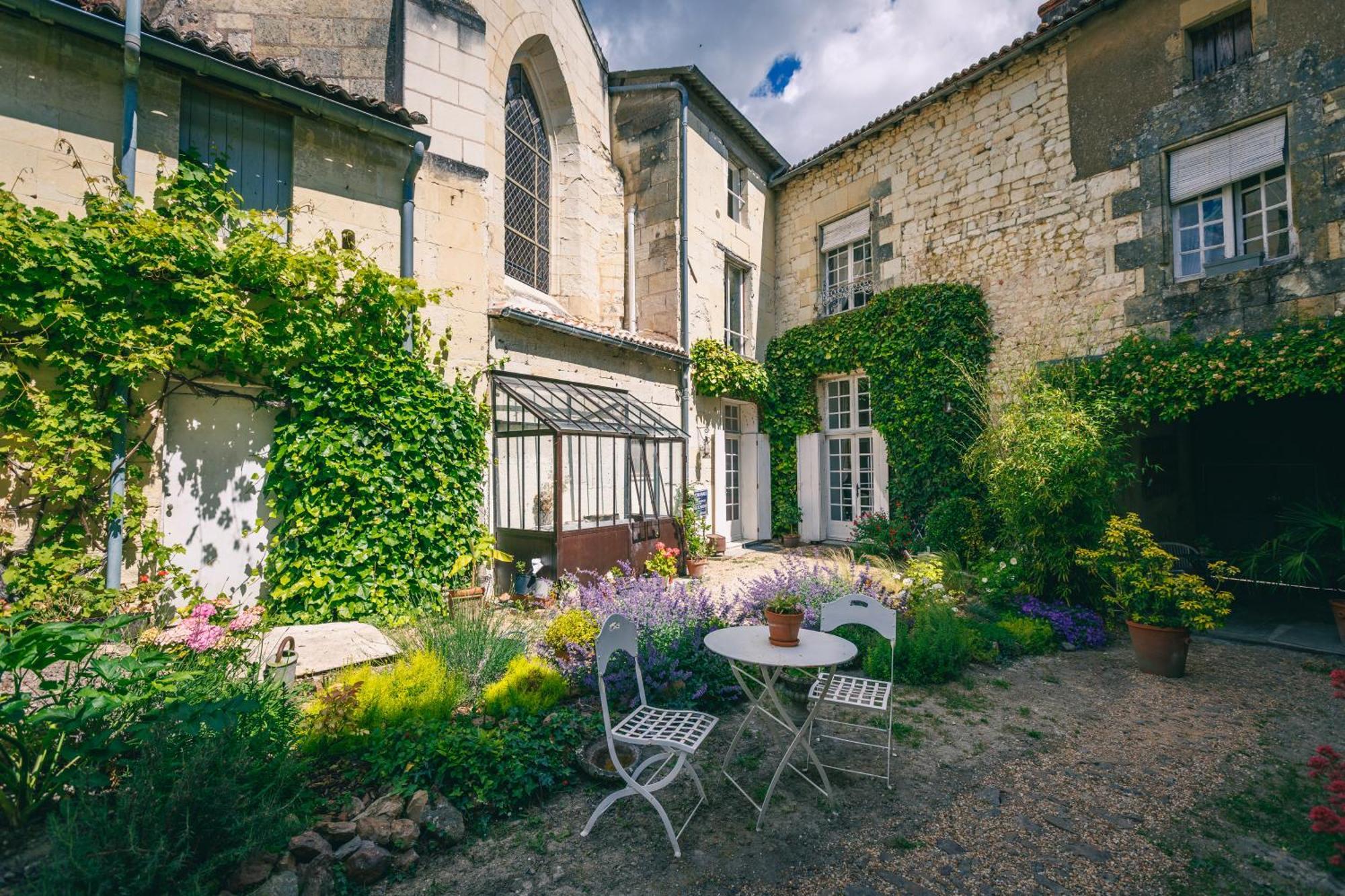 ホテル Le Prieure Sainte Croix ルダン エクステリア 写真